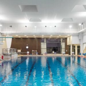 Schwimmhalle mit Paneelen Hygiene Performance A