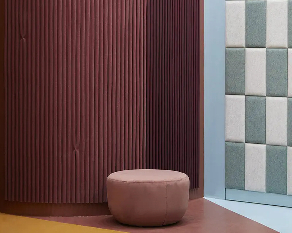 Slalom Wall Covering Tunnel